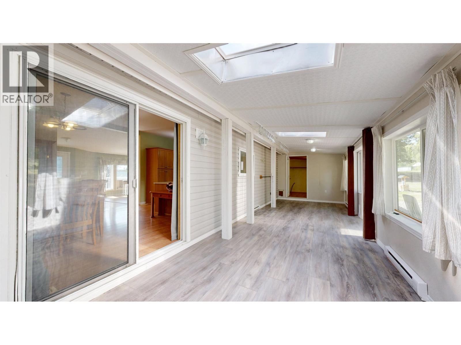 6089 LAKESHORE DRIVE