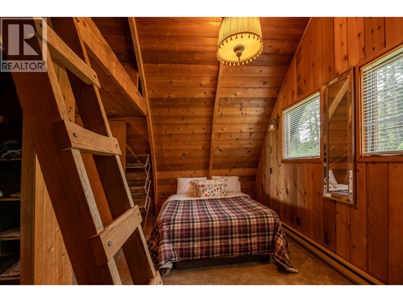 5359 ANNAHAM CRESCENT