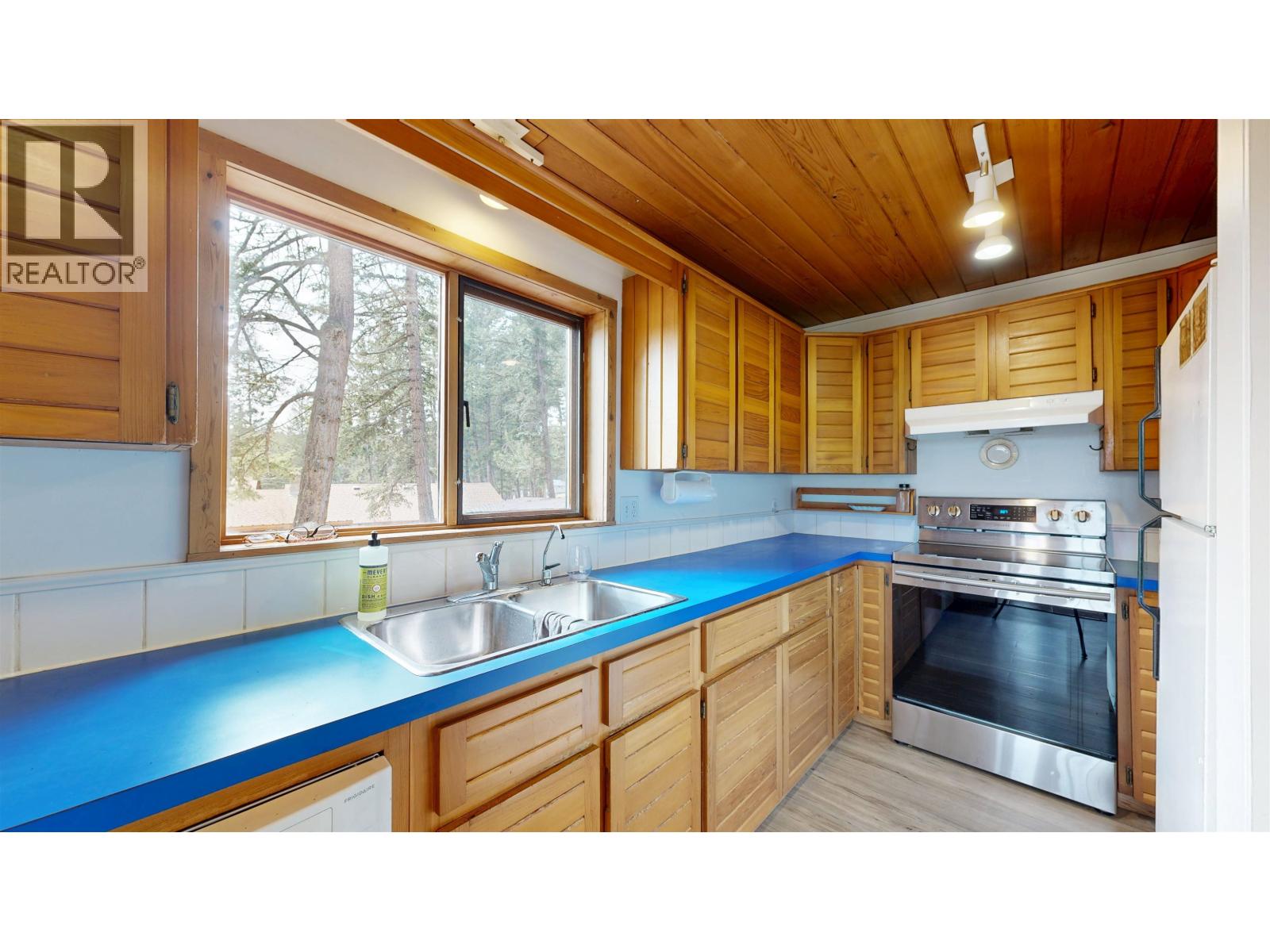 5359 ANNAHAM CRESCENT