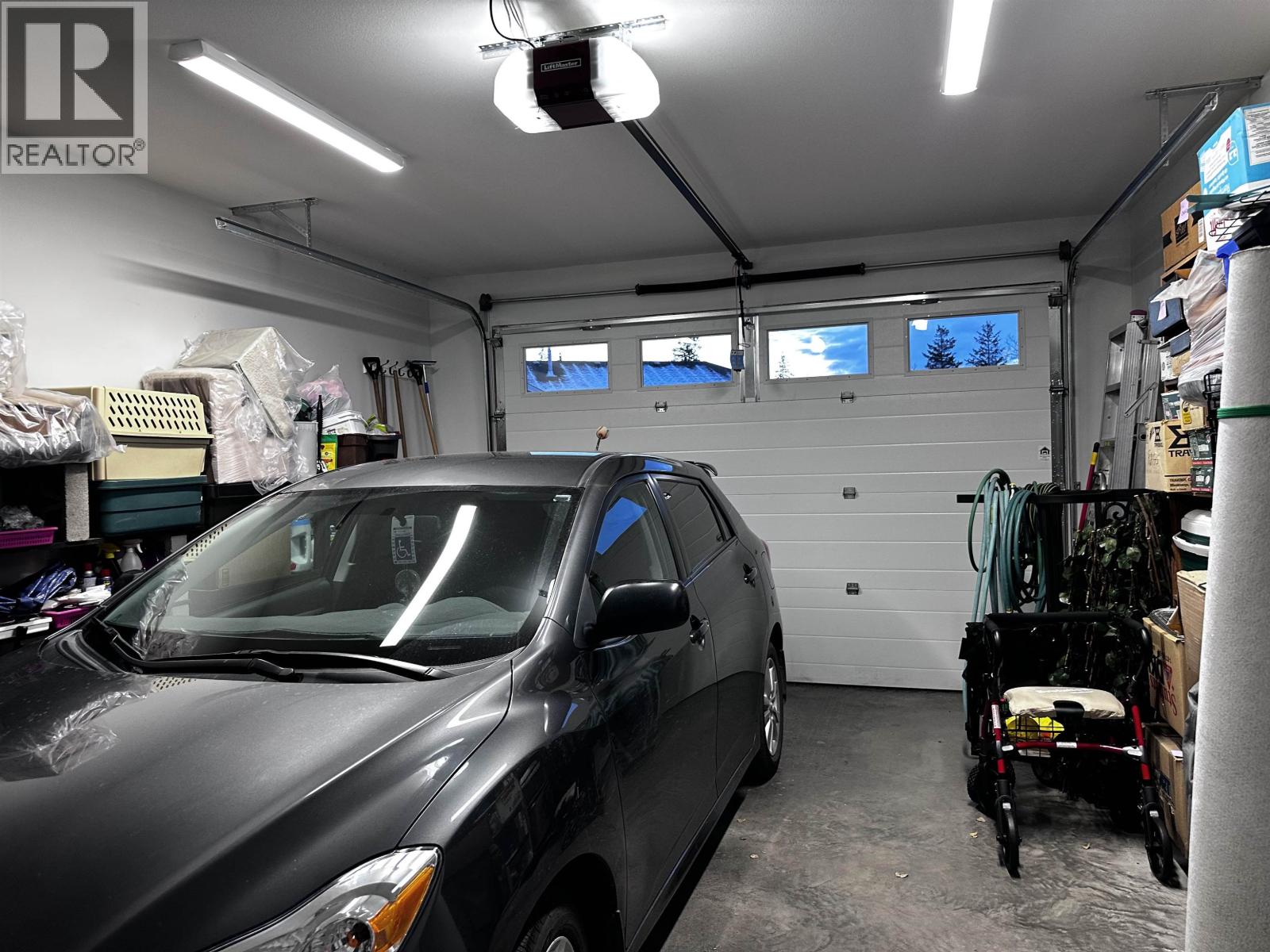 382 SANDHILL CRESCENT