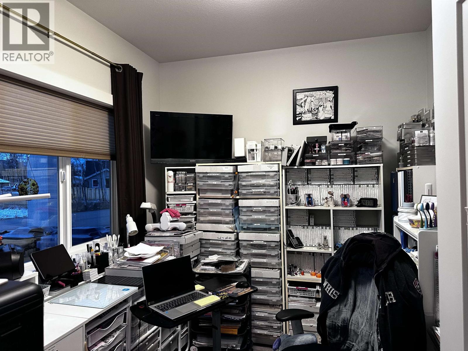 382 SANDHILL CRESCENT