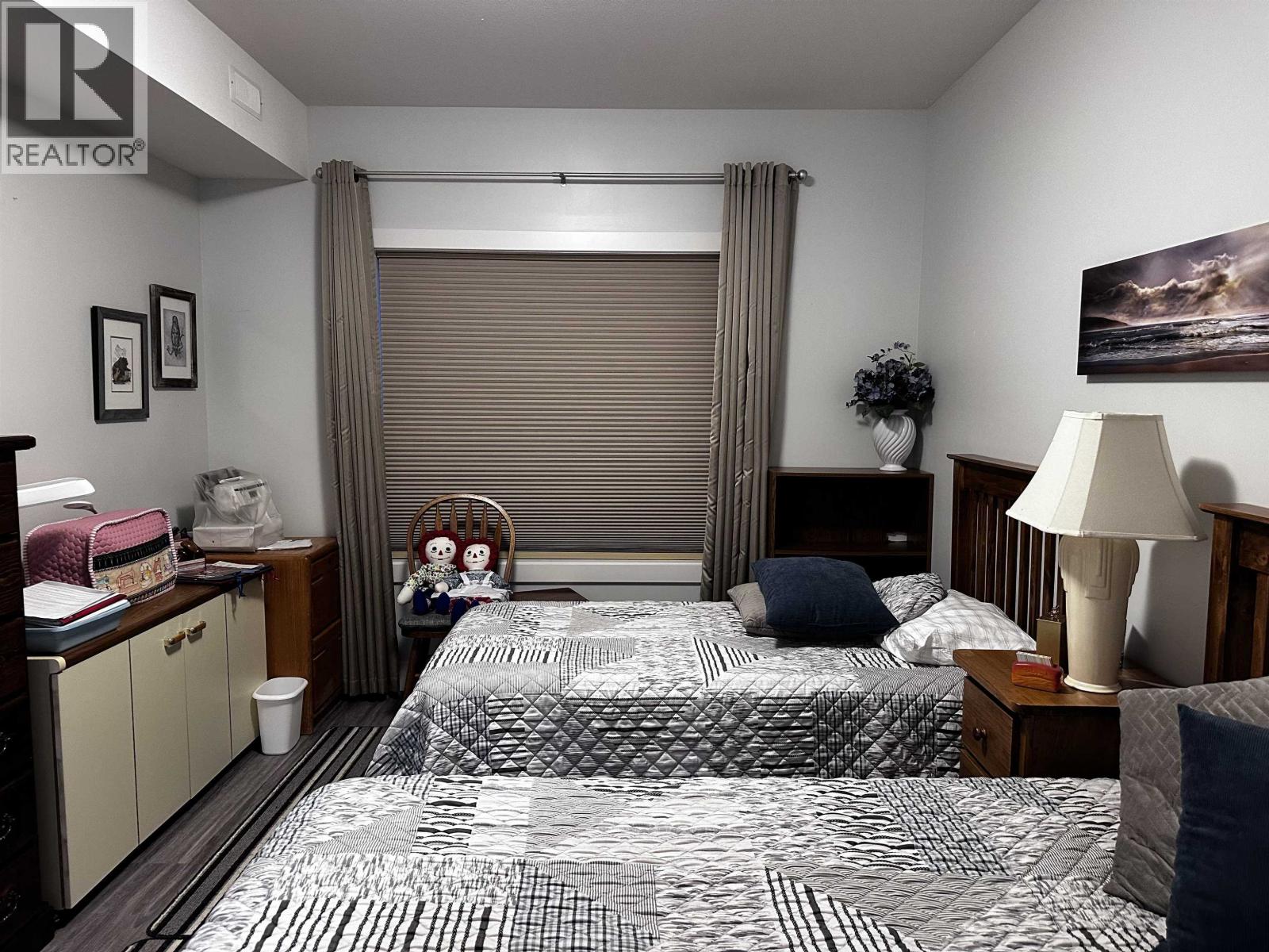 382 SANDHILL CRESCENT