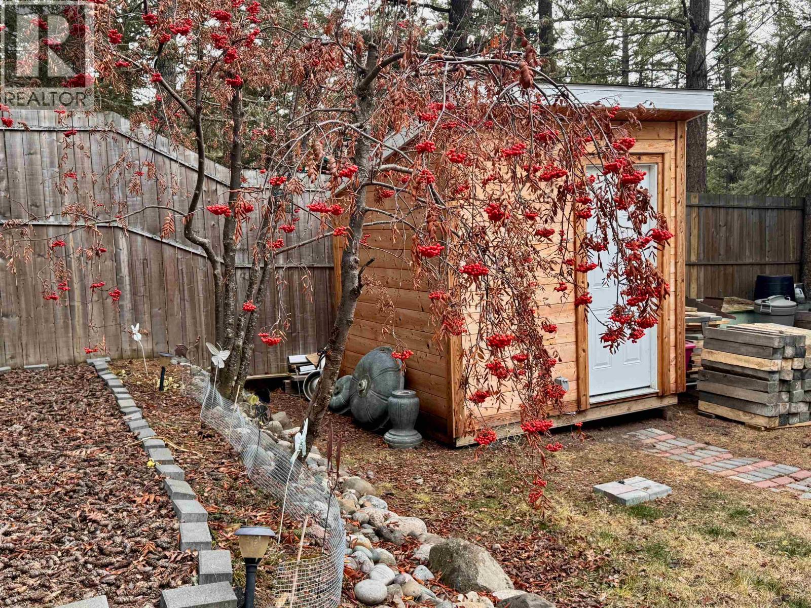 3743 EMERALD CRESCENT