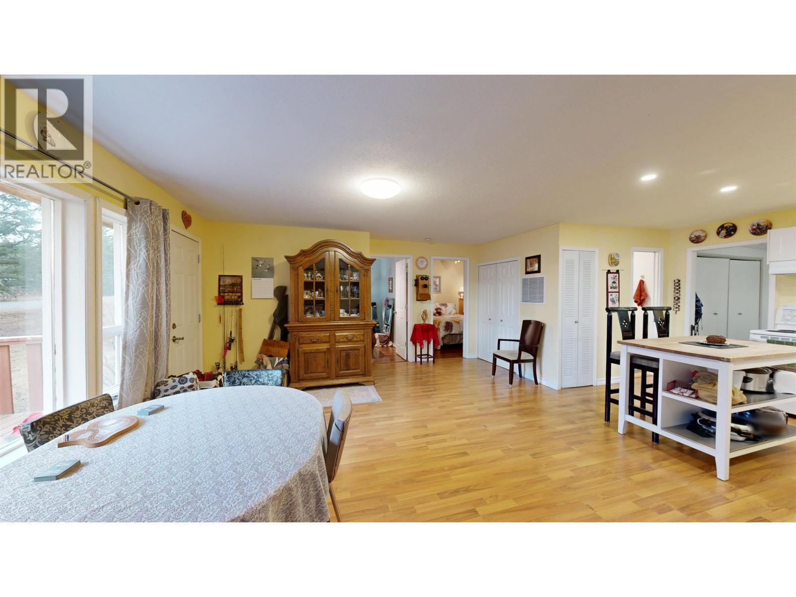 3743 EMERALD CRESCENT