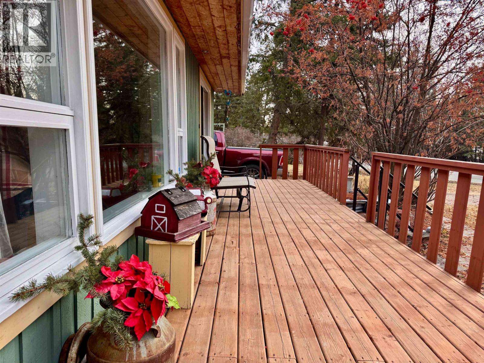 3743 EMERALD CRESCENT