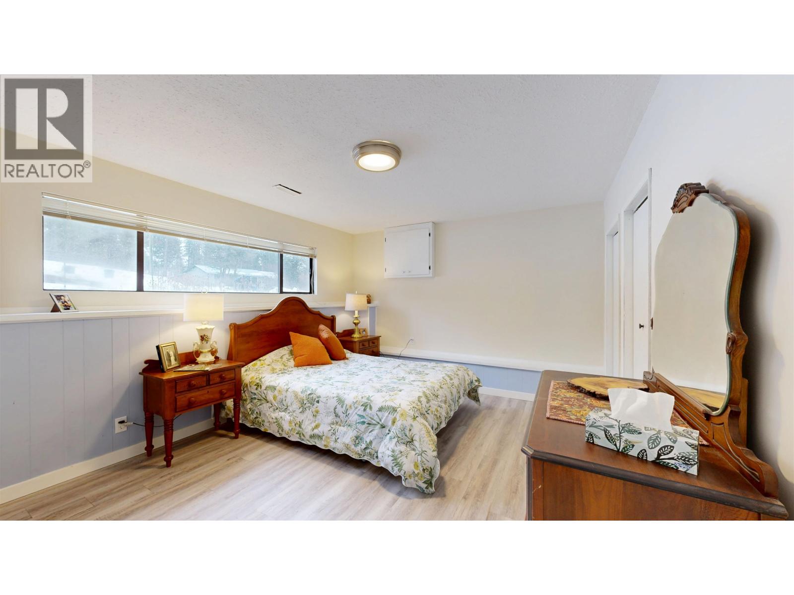 5040 HANSEN COURT