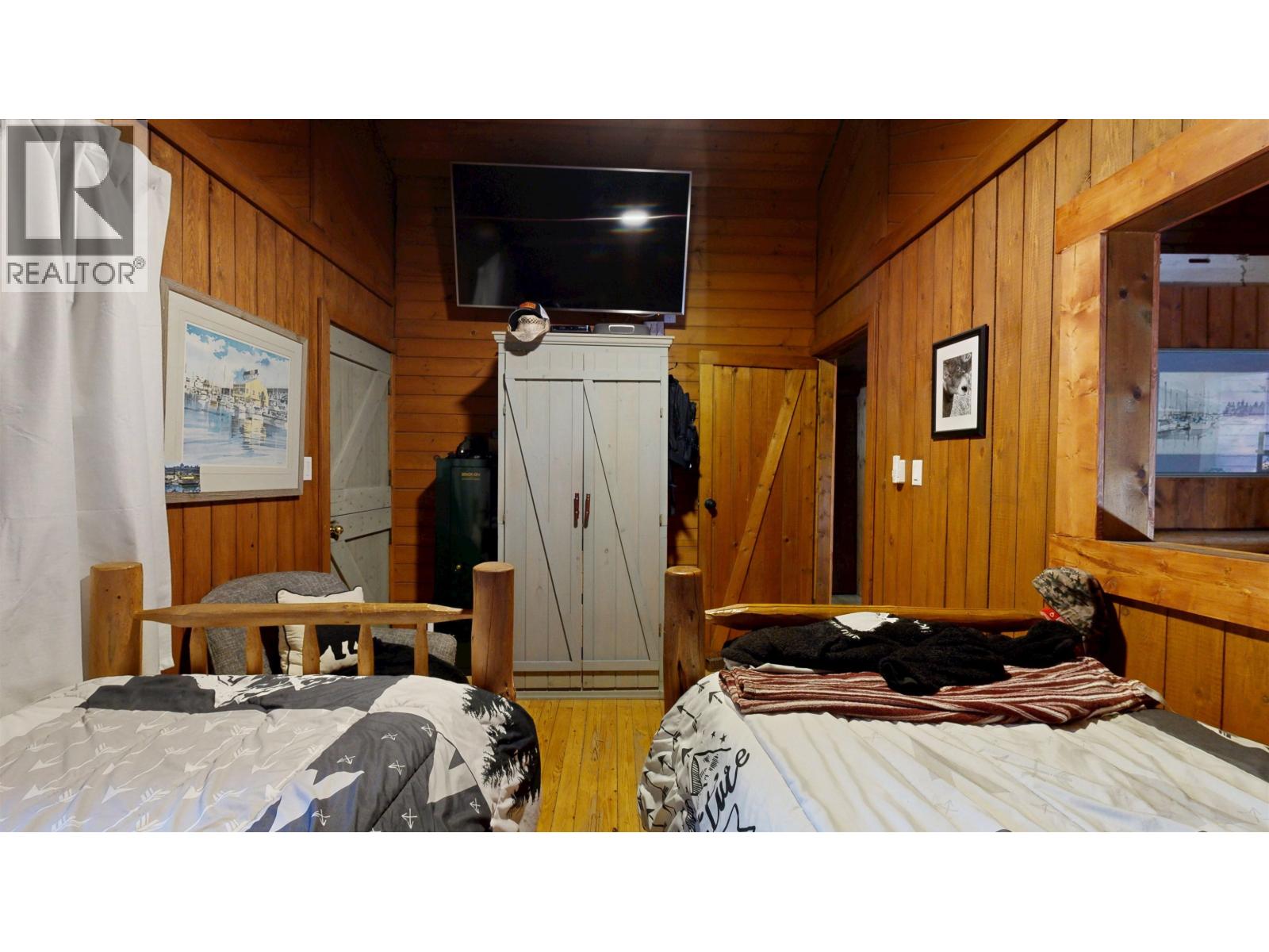 7671 RUTHERFORD ROAD