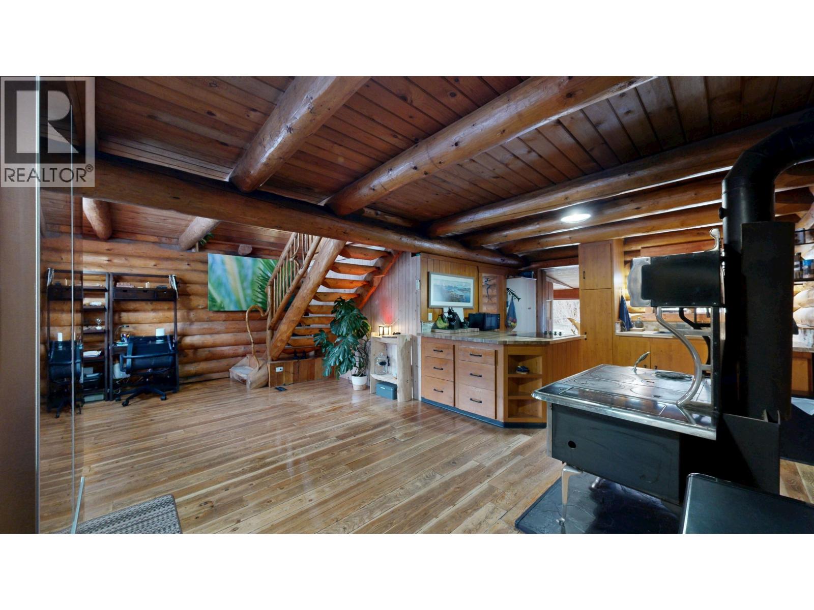 7671 RUTHERFORD ROAD
