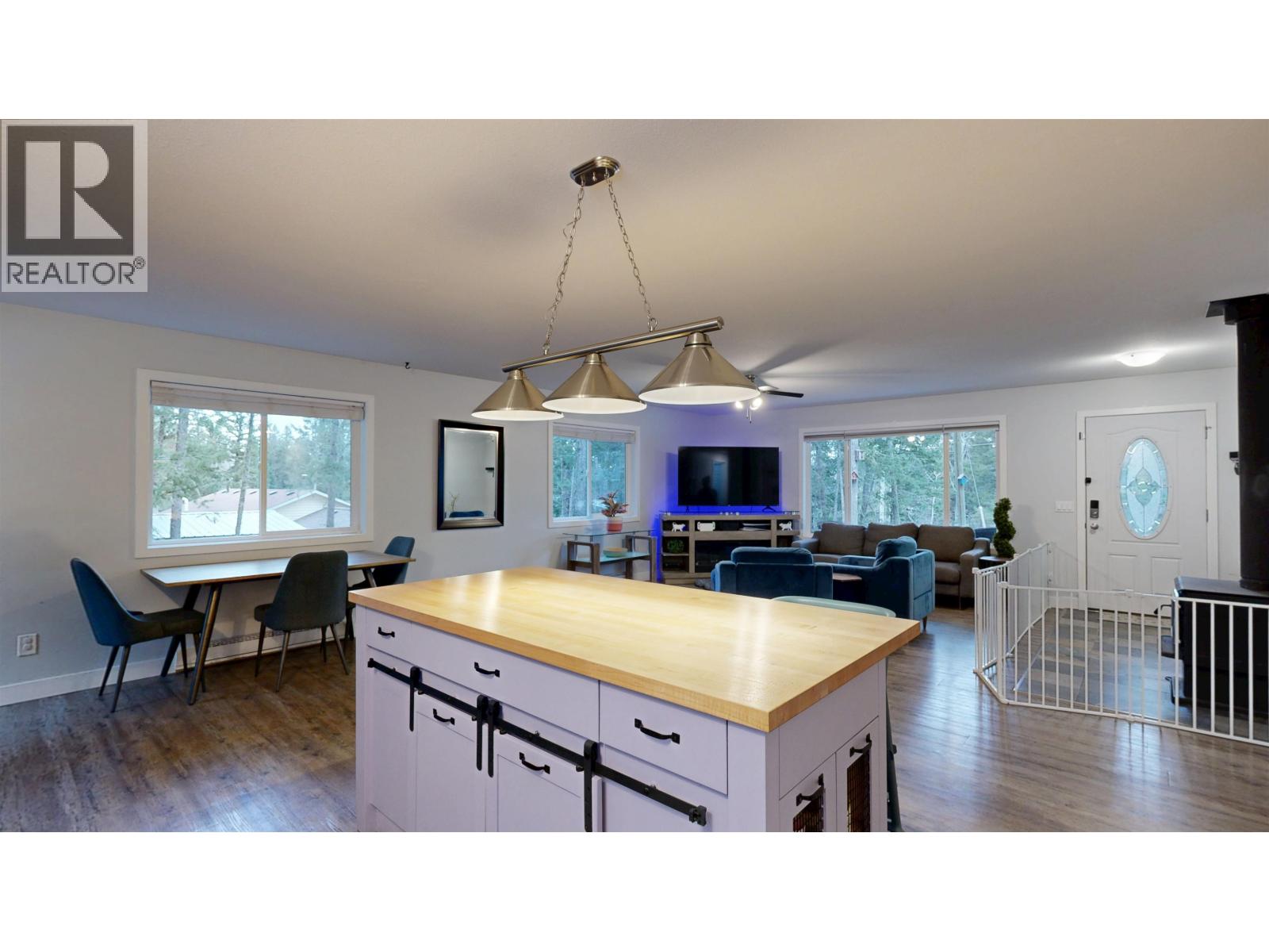 4887 GLOINNZUN CRESCENT