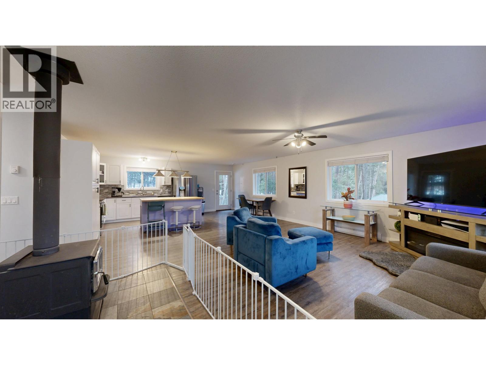 4887 GLOINNZUN CRESCENT