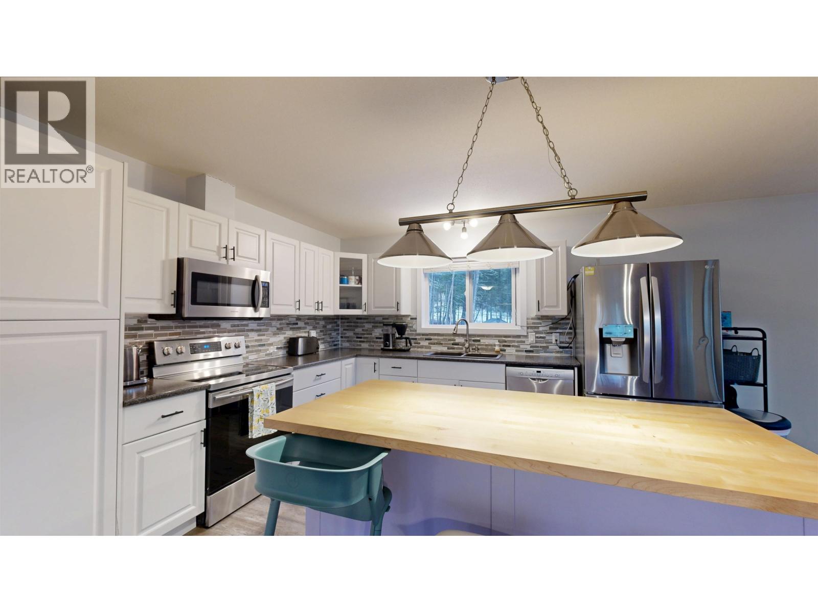 4887 GLOINNZUN CRESCENT