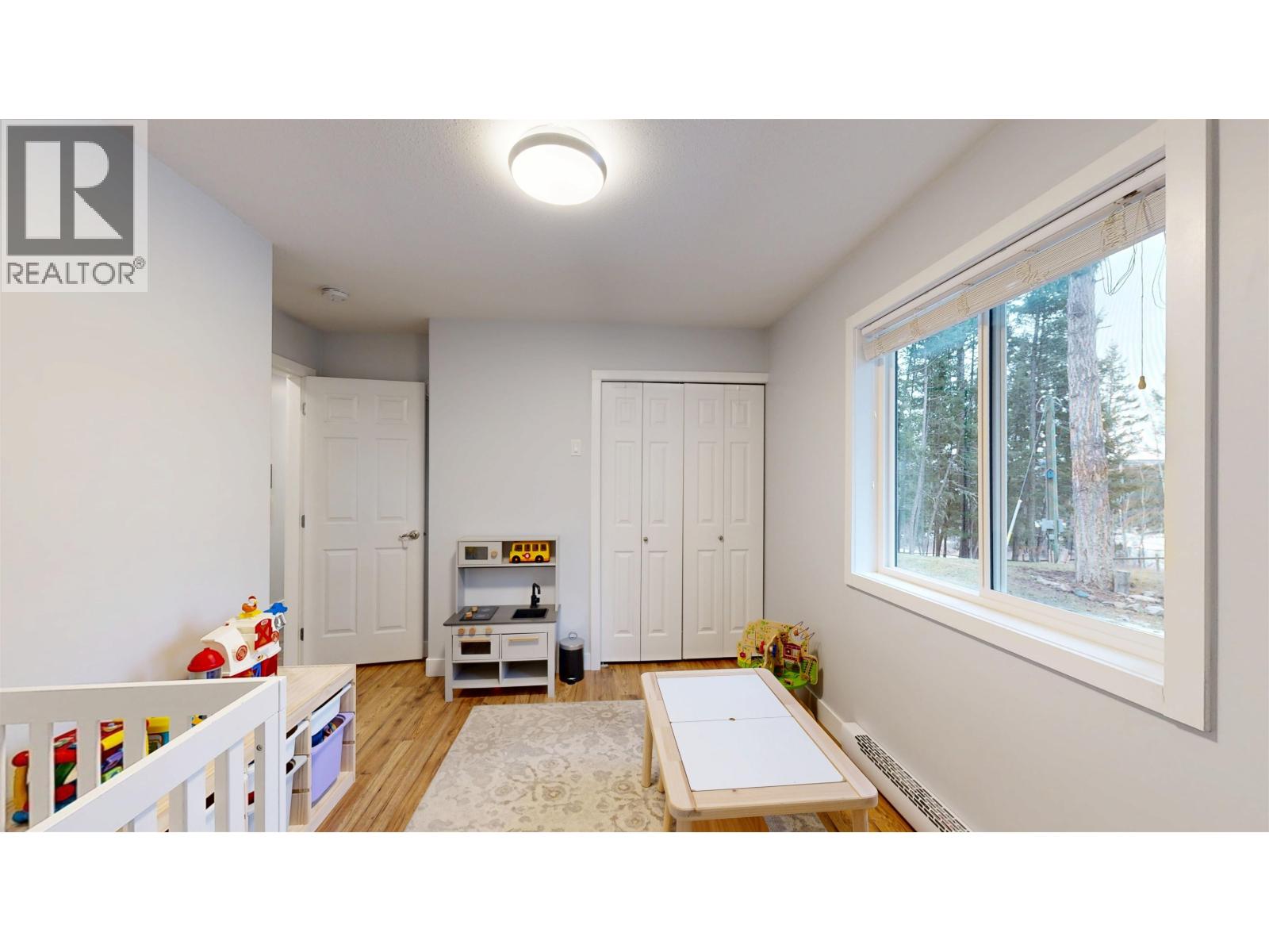 4887 GLOINNZUN CRESCENT