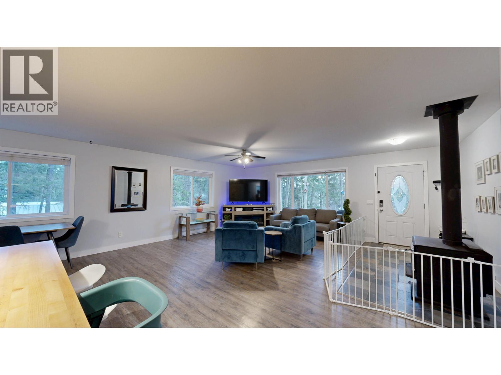 4887 GLOINNZUN CRESCENT