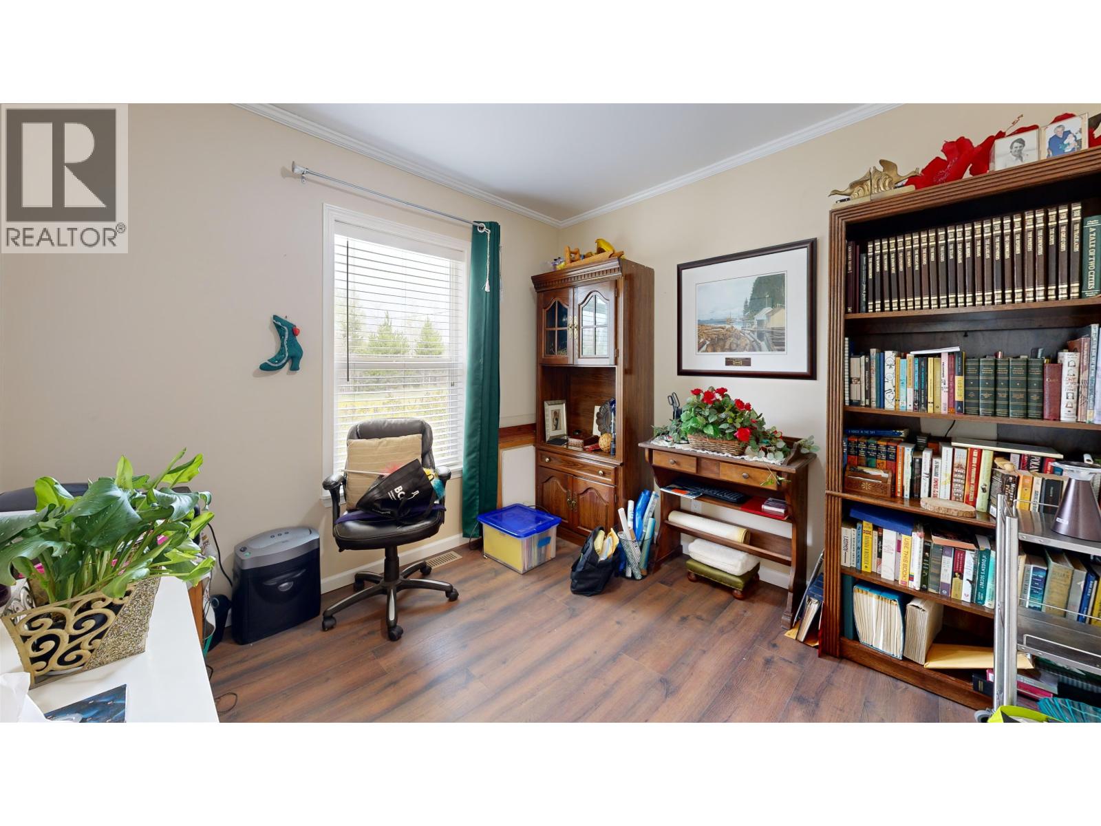 7028 N NETHERLAND ROAD