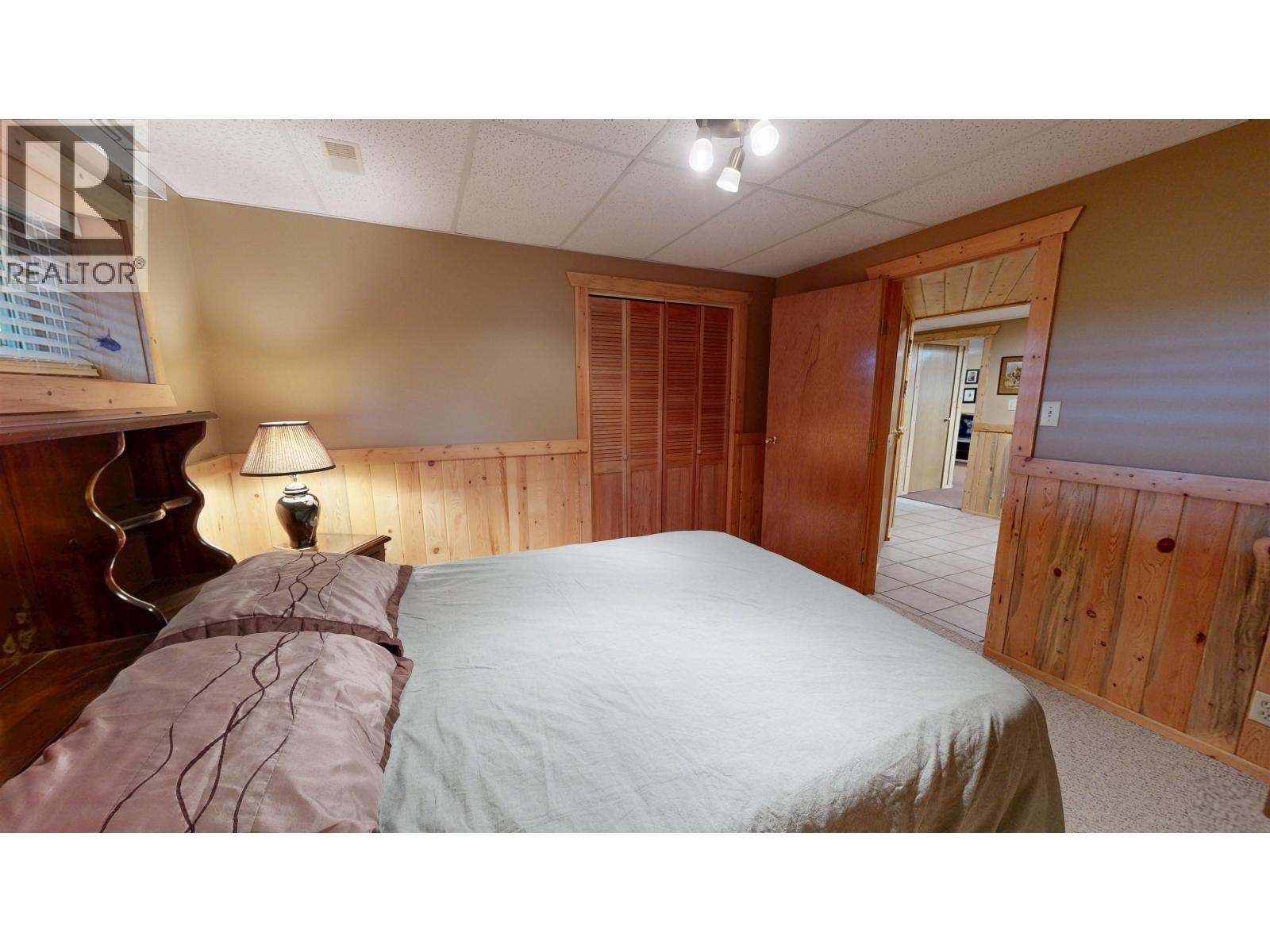 6981 N NETHERLAND ROAD