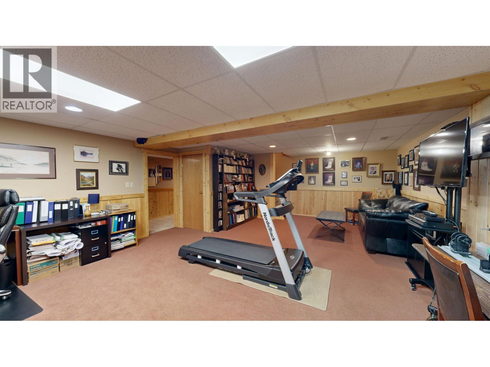 6981 N NETHERLAND ROAD