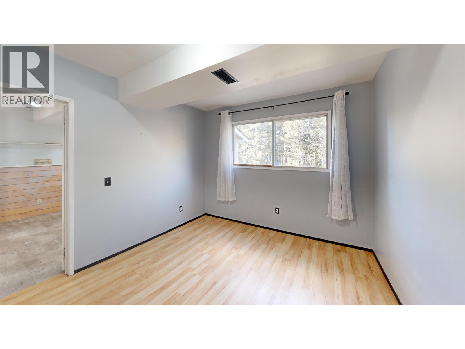 5459 DONSLEEQUA COURT