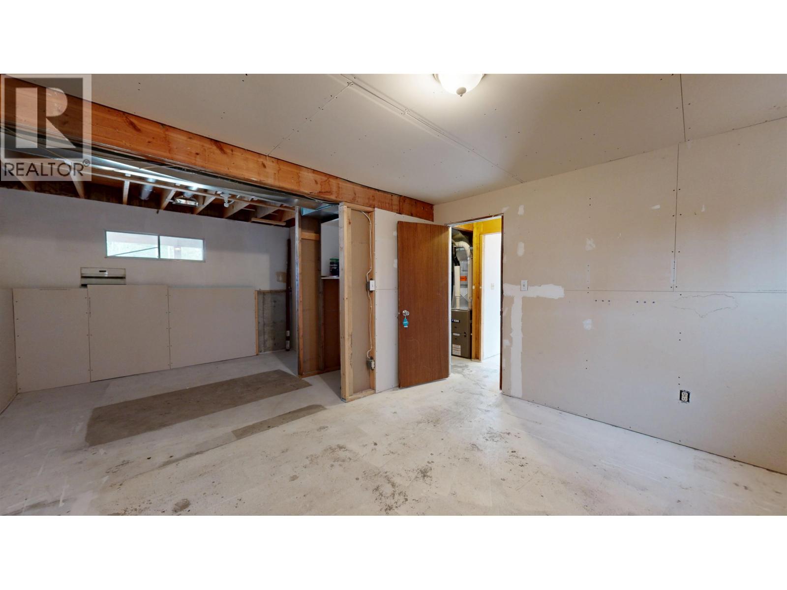 5957 LITTLE FORT 24 HIGHWAY