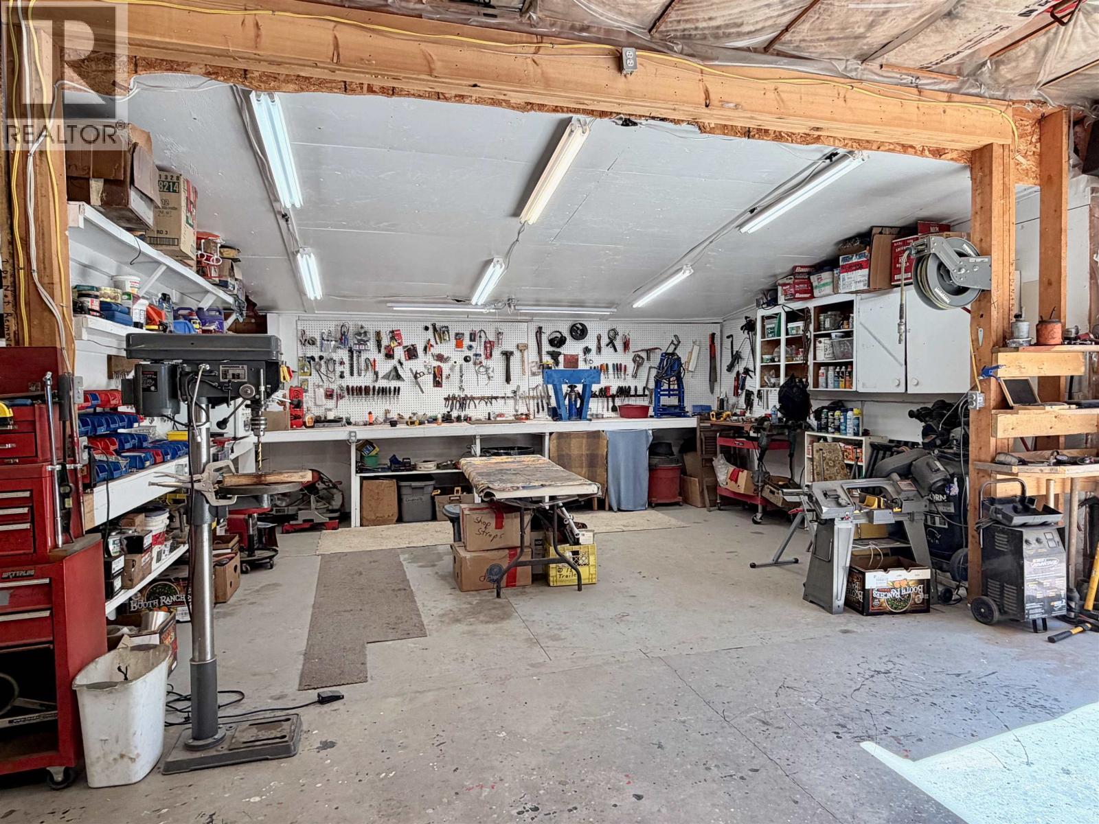 9303 S MAHOOD LAKE ROAD