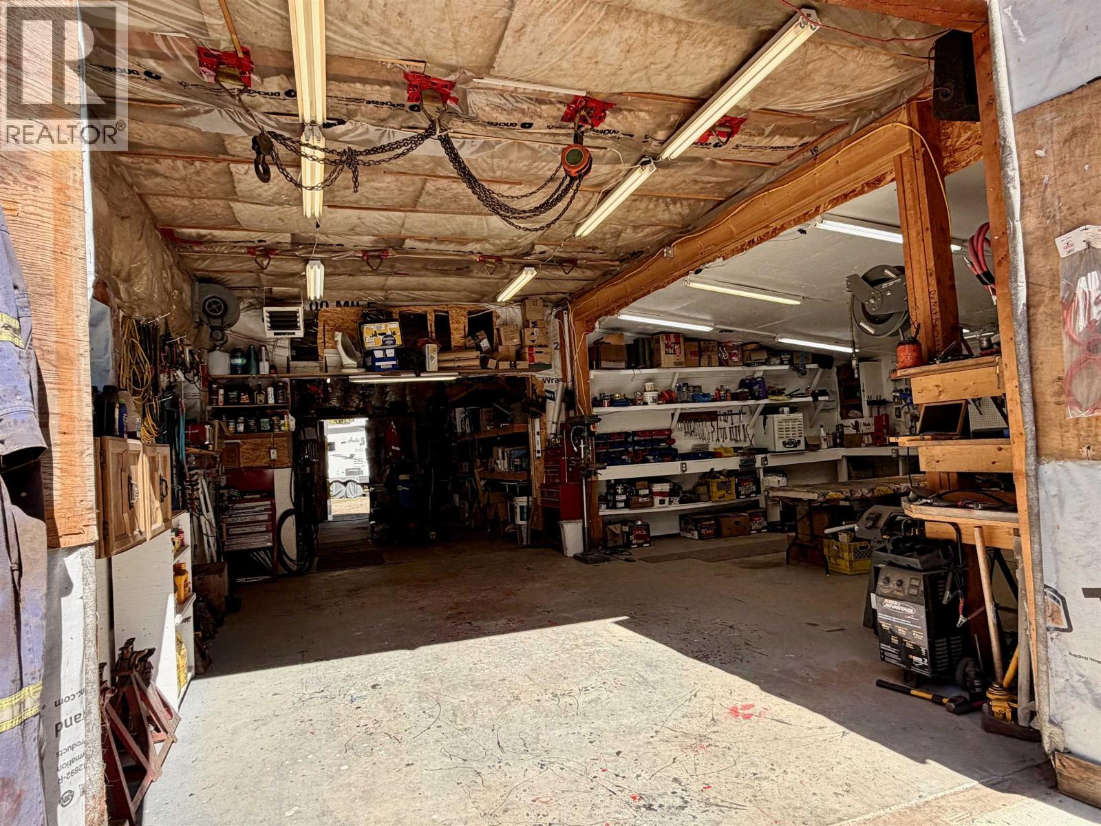 9303 S MAHOOD LAKE ROAD