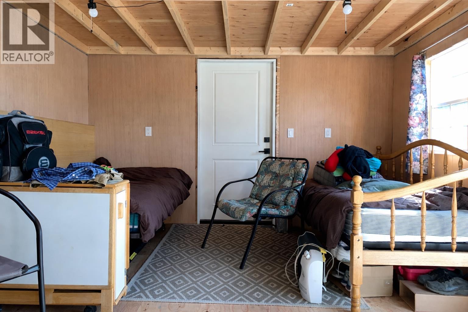 4068 EAGLE CREEK ROAD