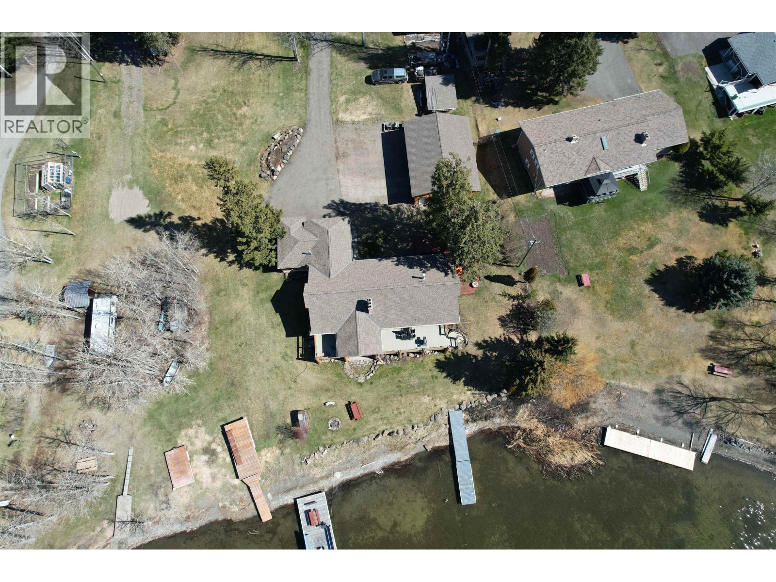 6126 LAKESHORE DRIVE