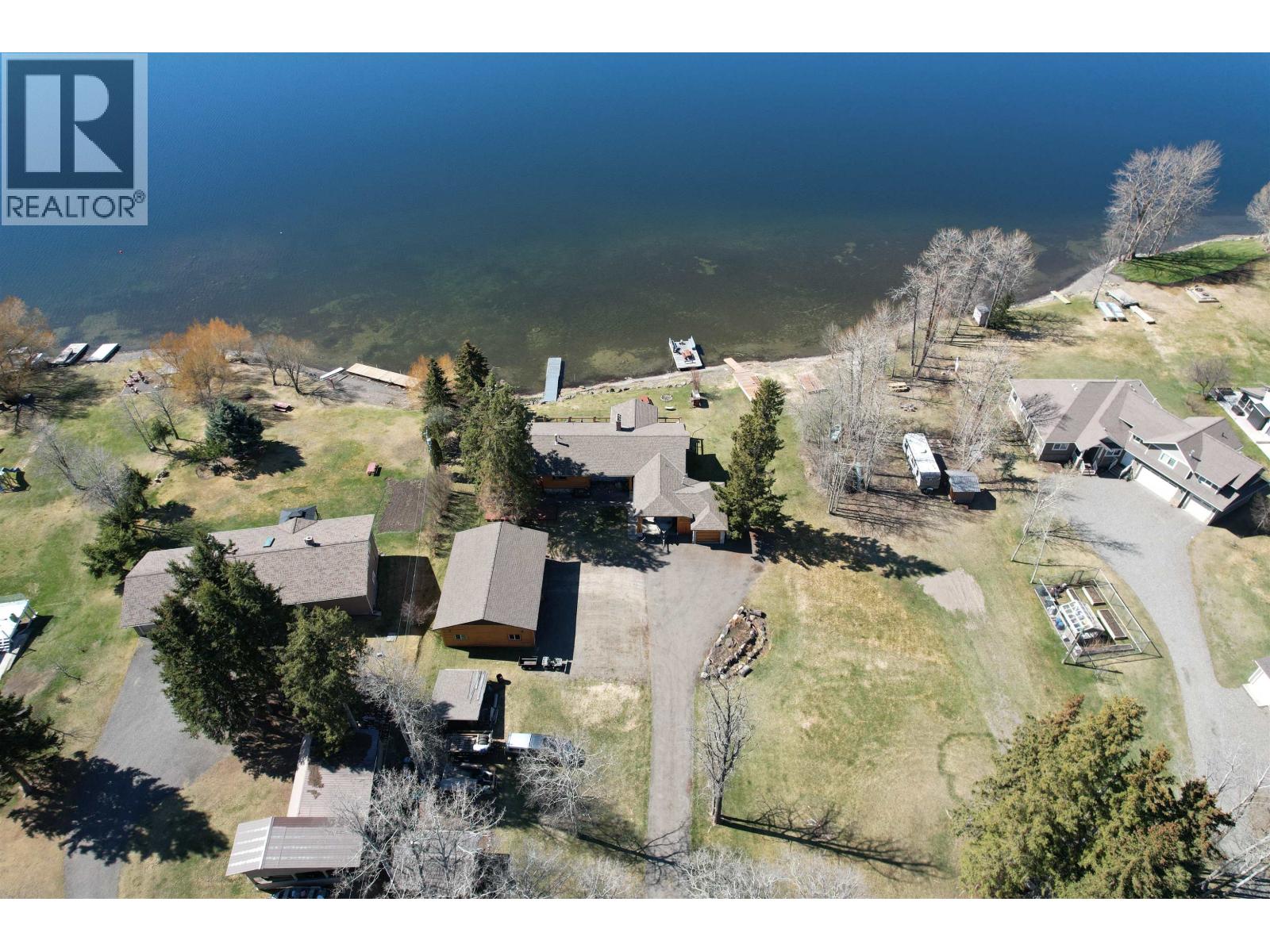 6126 LAKESHORE DRIVE