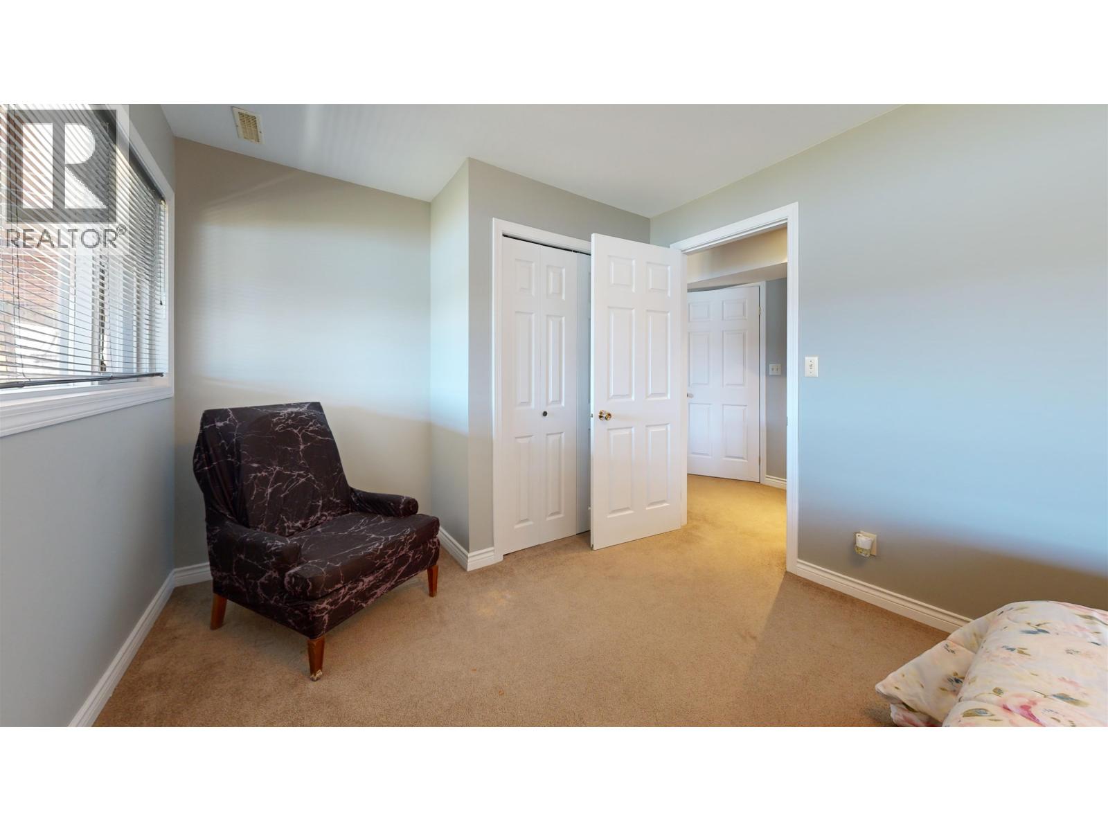 6126 LAKESHORE DRIVE