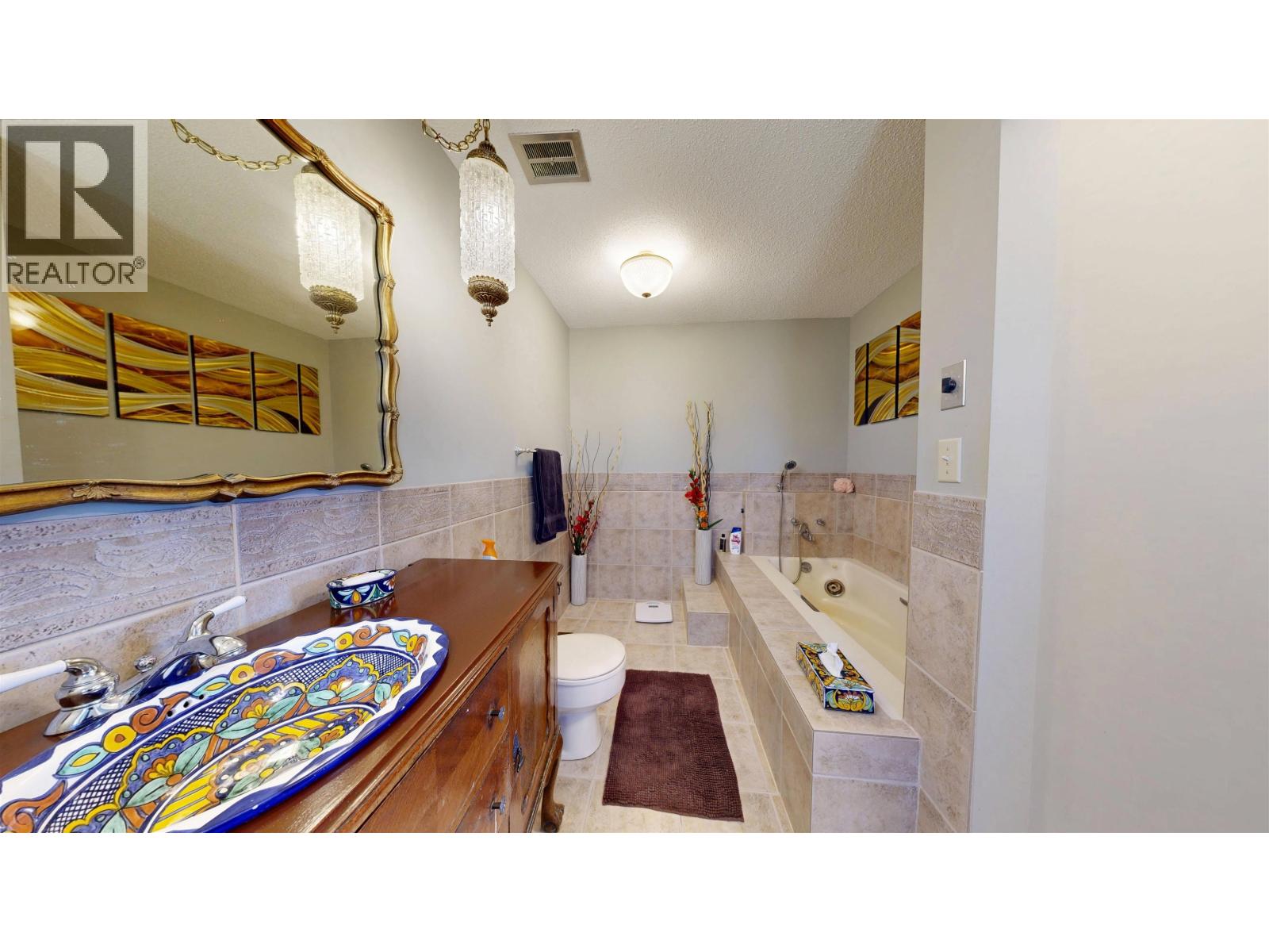 6126 LAKESHORE DRIVE