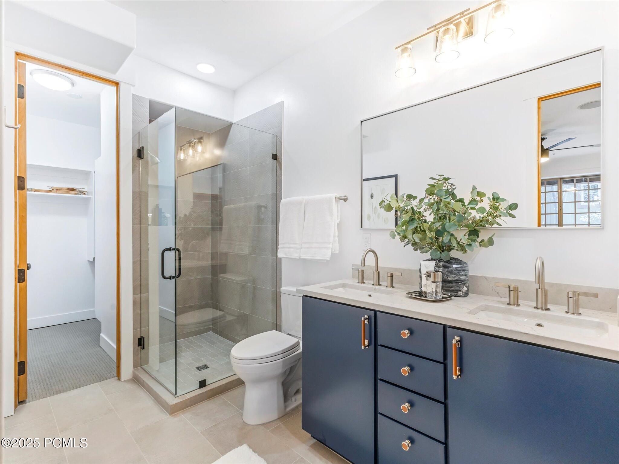 3017 Canyon Links Drive