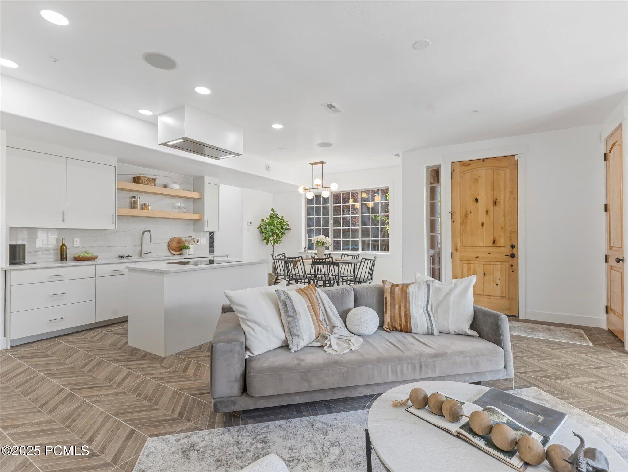 3017 Canyon Links Drive