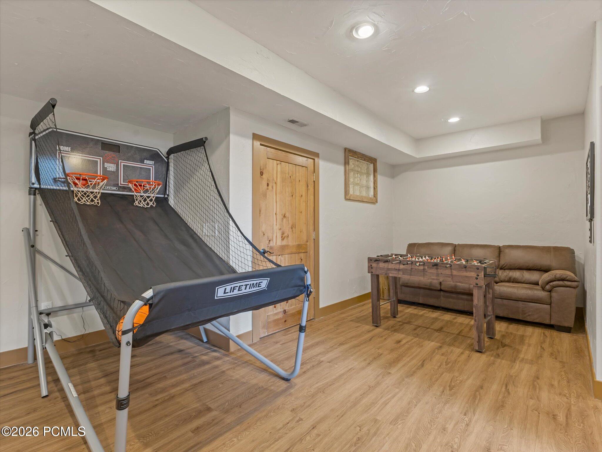 390 Matterhorn Drive