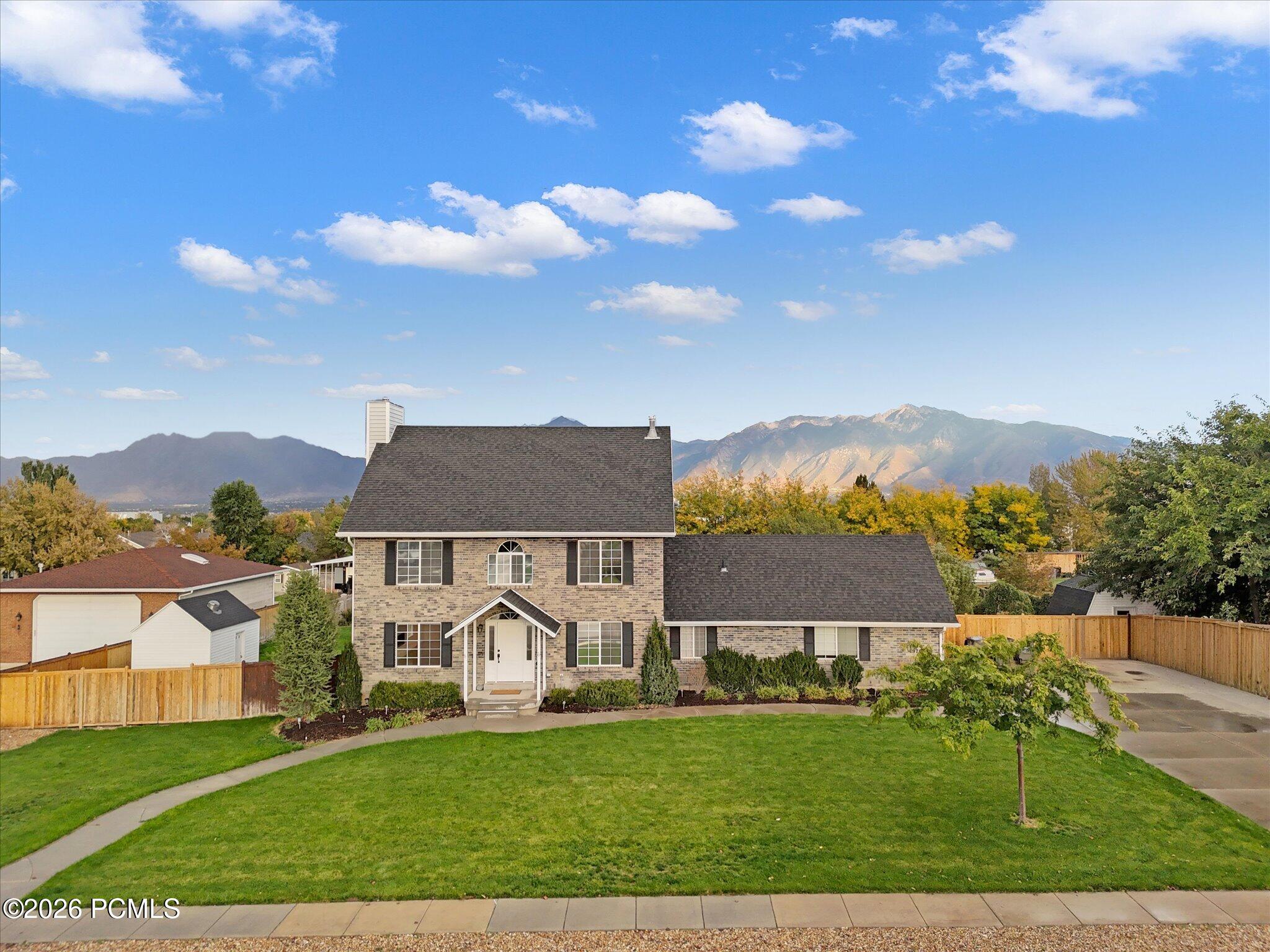 9707 S Dunsinane Dr South Jordan UT