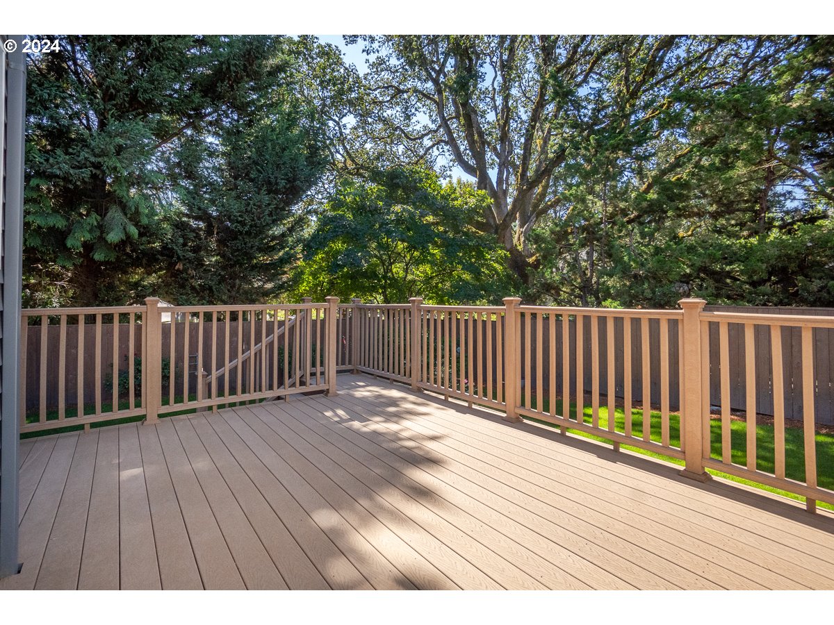 15980 NW BLUERIDGE DR