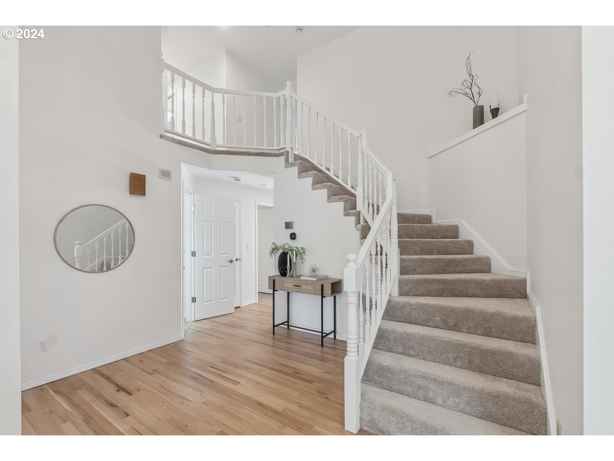 15980 NW BLUERIDGE DR