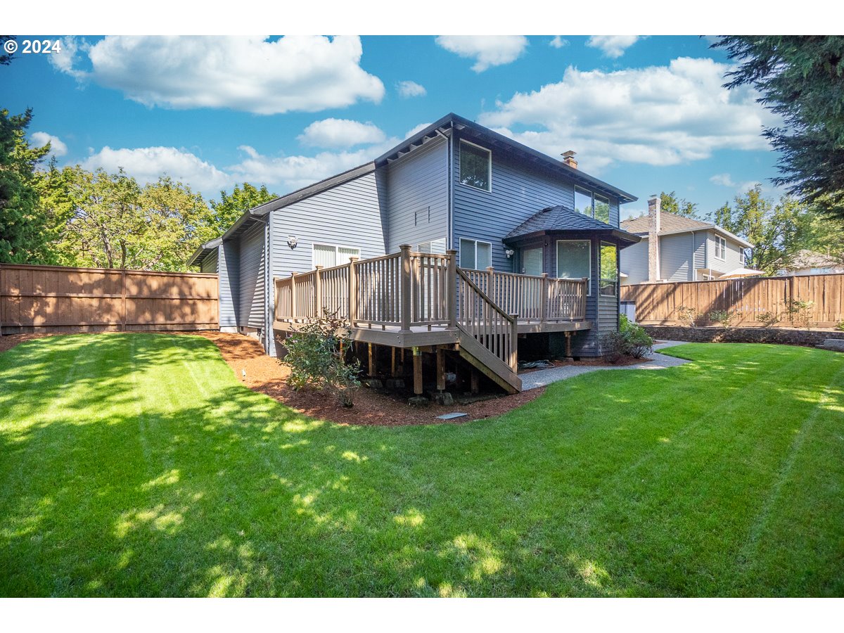 15980 NW BLUERIDGE DR