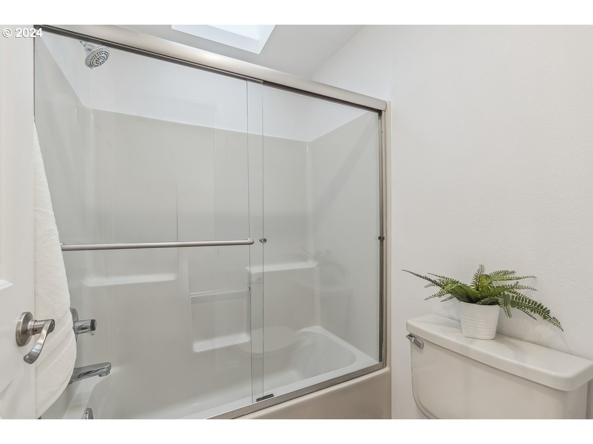 15980 NW BLUERIDGE DR