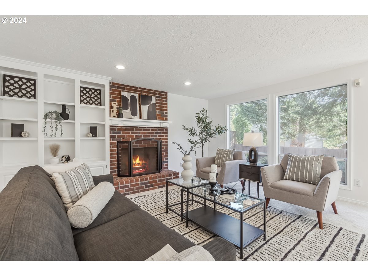 15980 NW BLUERIDGE DR