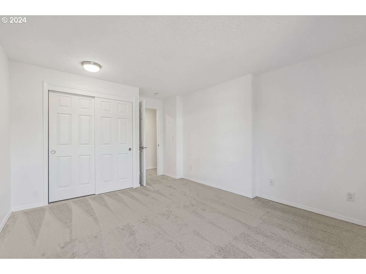 15980 NW BLUERIDGE DR