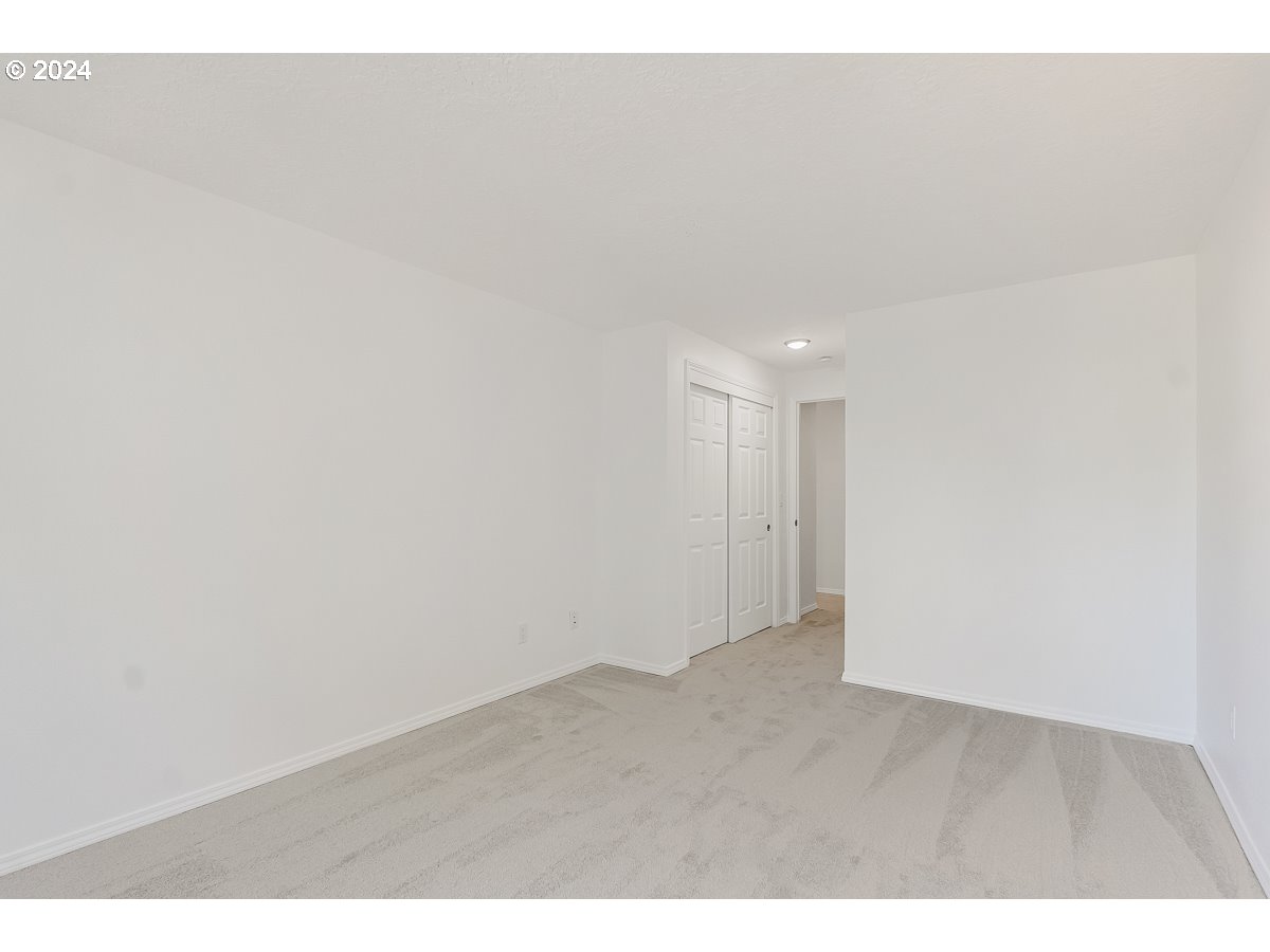 15980 NW BLUERIDGE DR