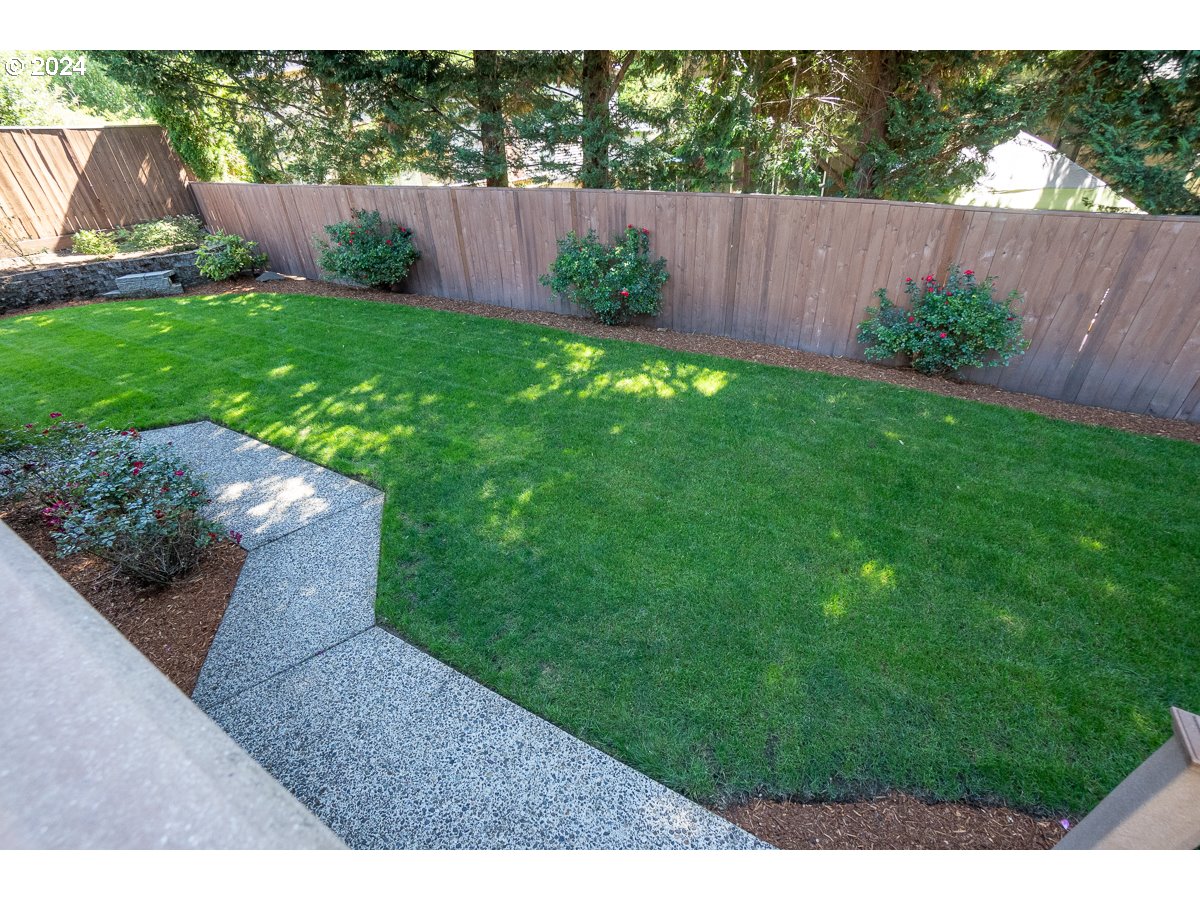 15980 NW BLUERIDGE DR