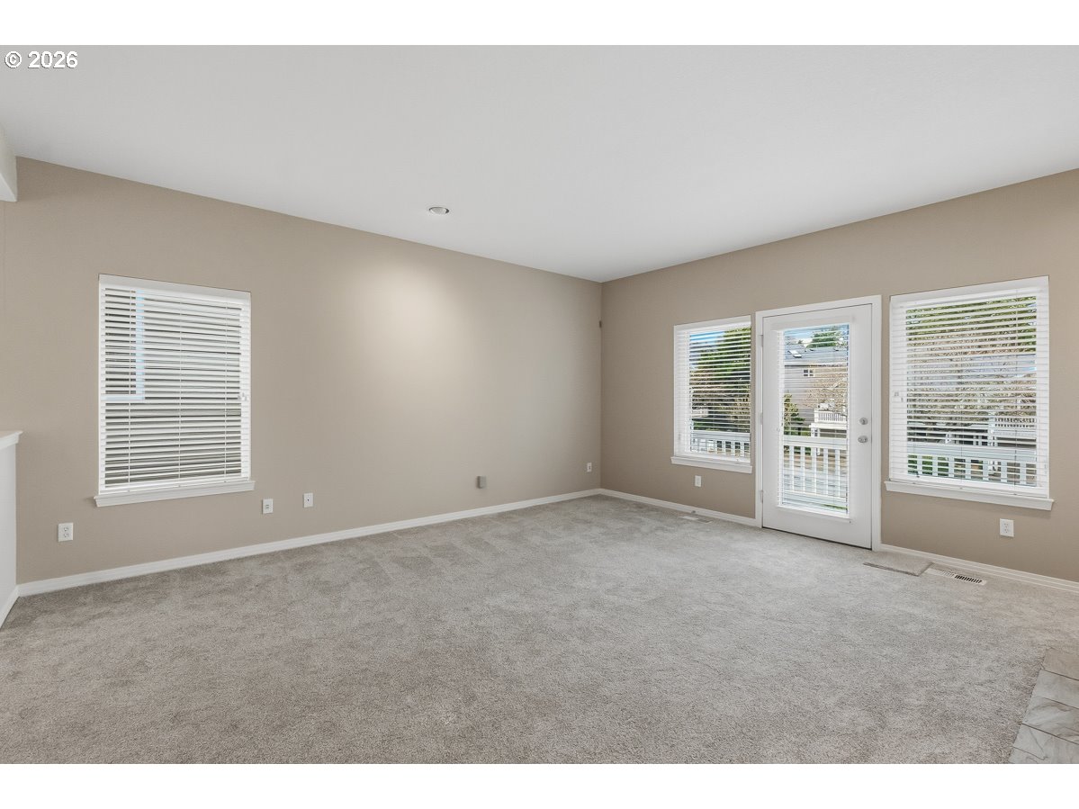 3052 CLUB HOUSE CT