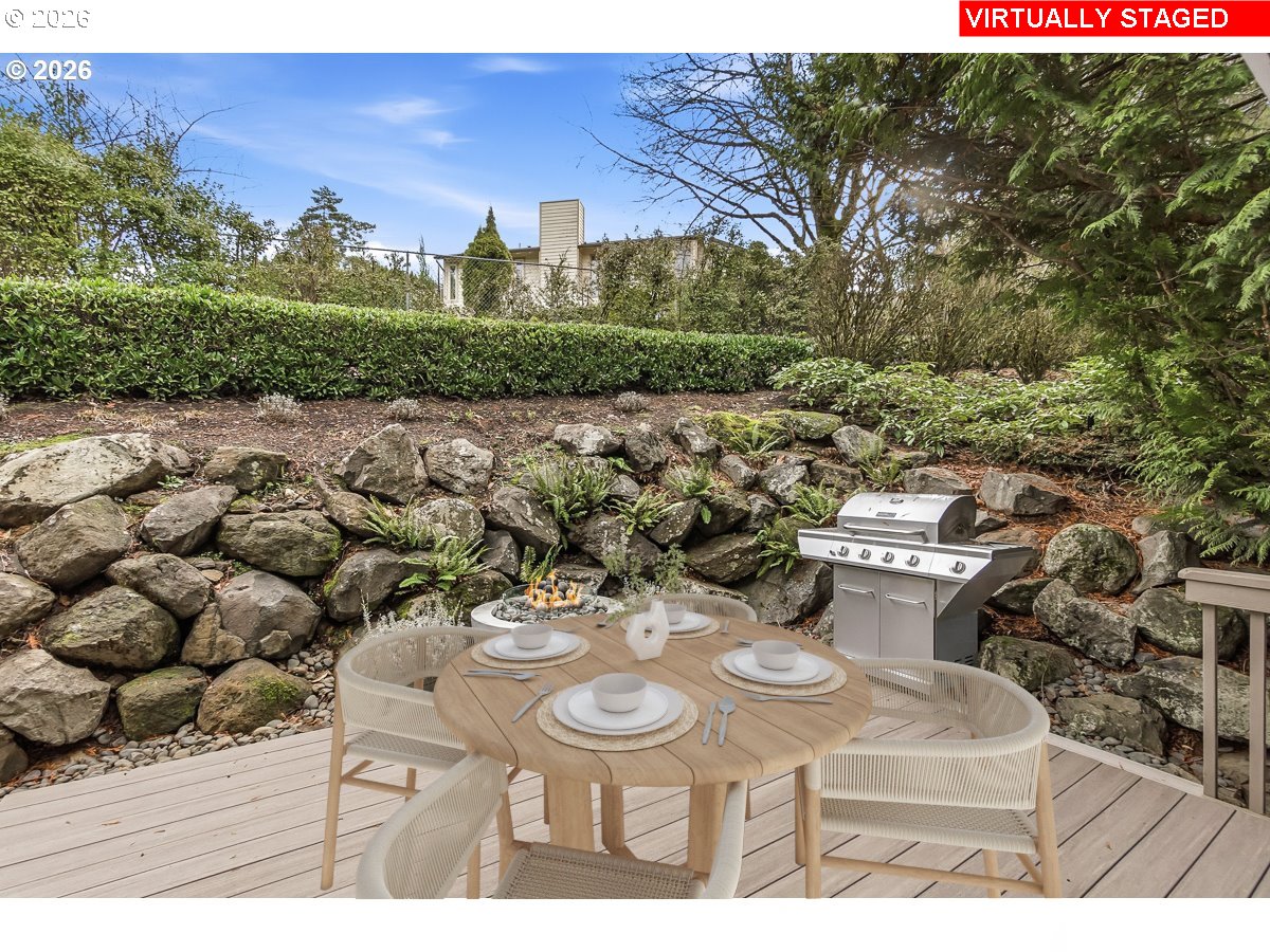 3052 CLUB HOUSE CT