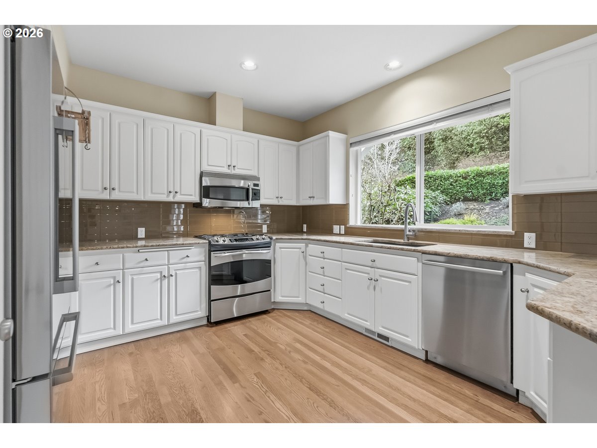 3052 CLUB HOUSE CT