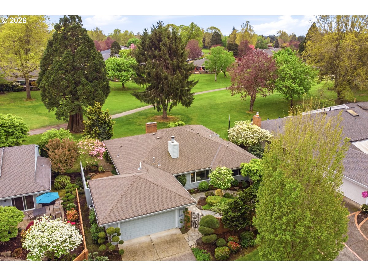 7287 SW ARBOR LAKE DR