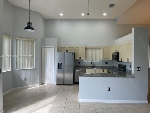 2158 SE 20th Ave # 2158