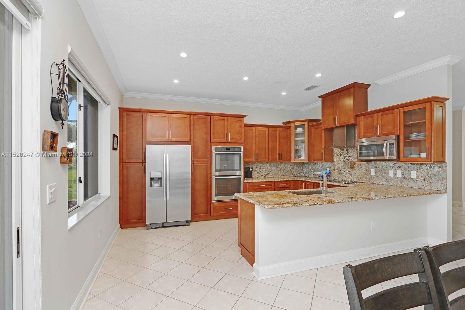 2835 Dunwoodie Pl