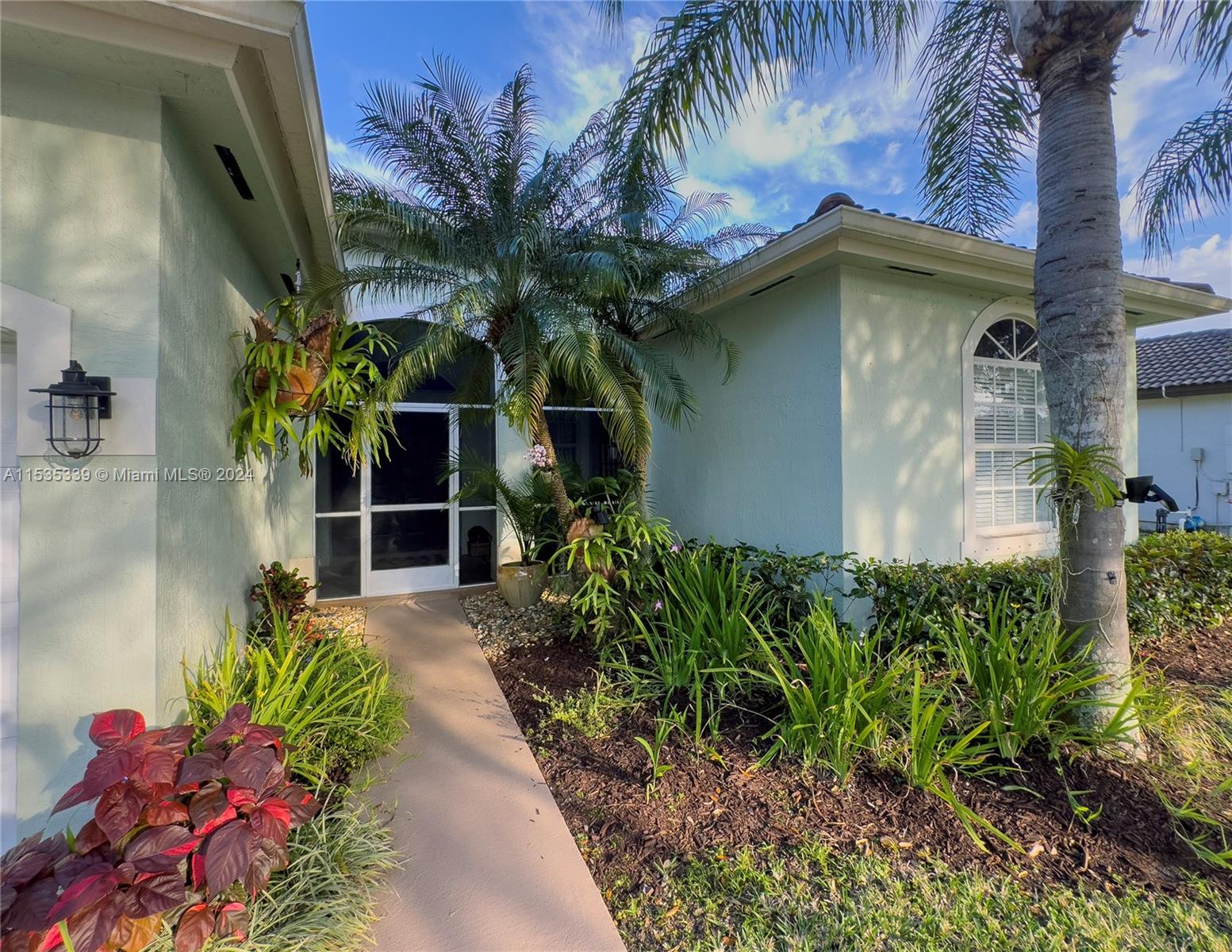 2615 Dunwoodie Pl