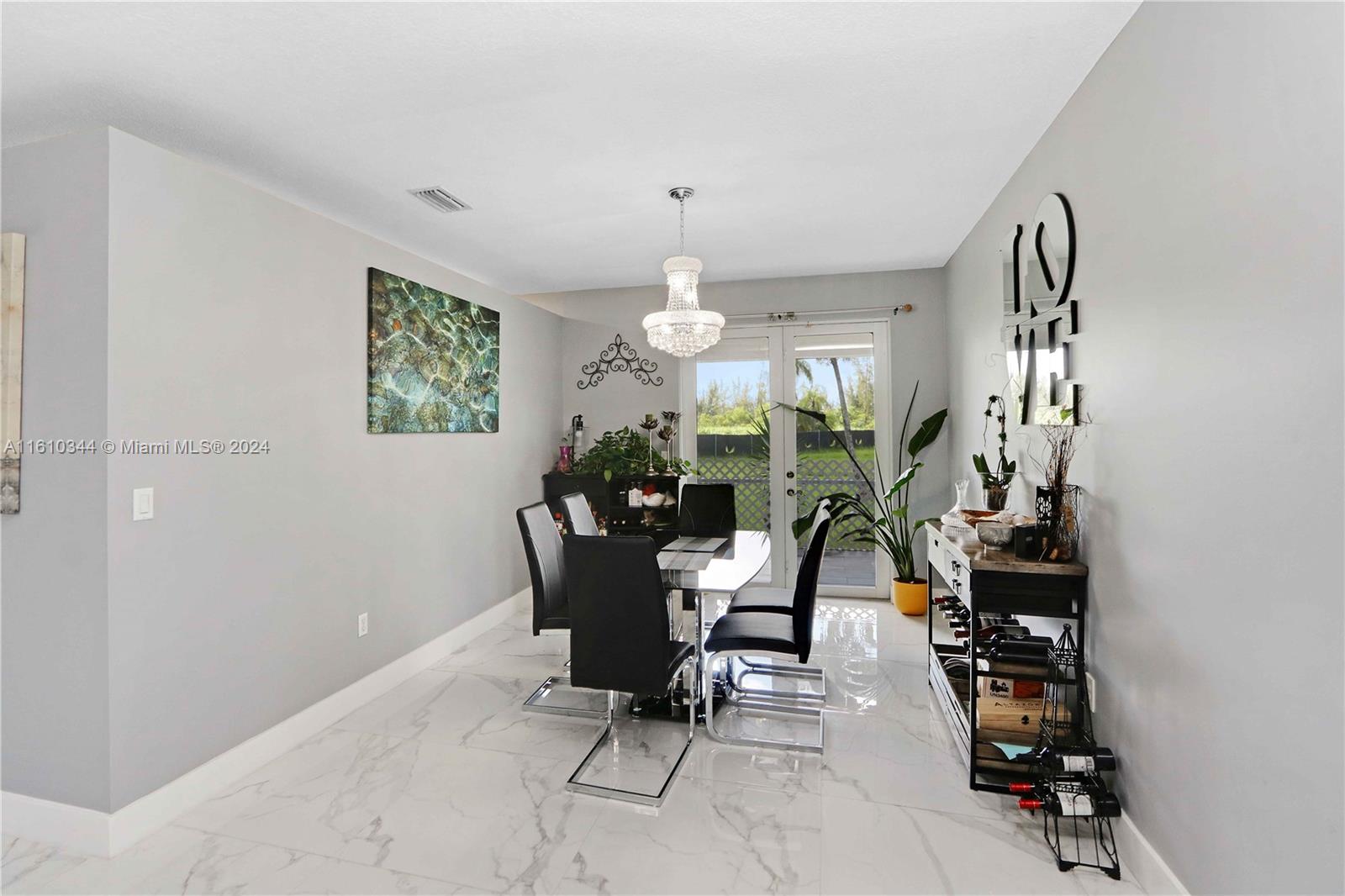 2917 Augusta Dr