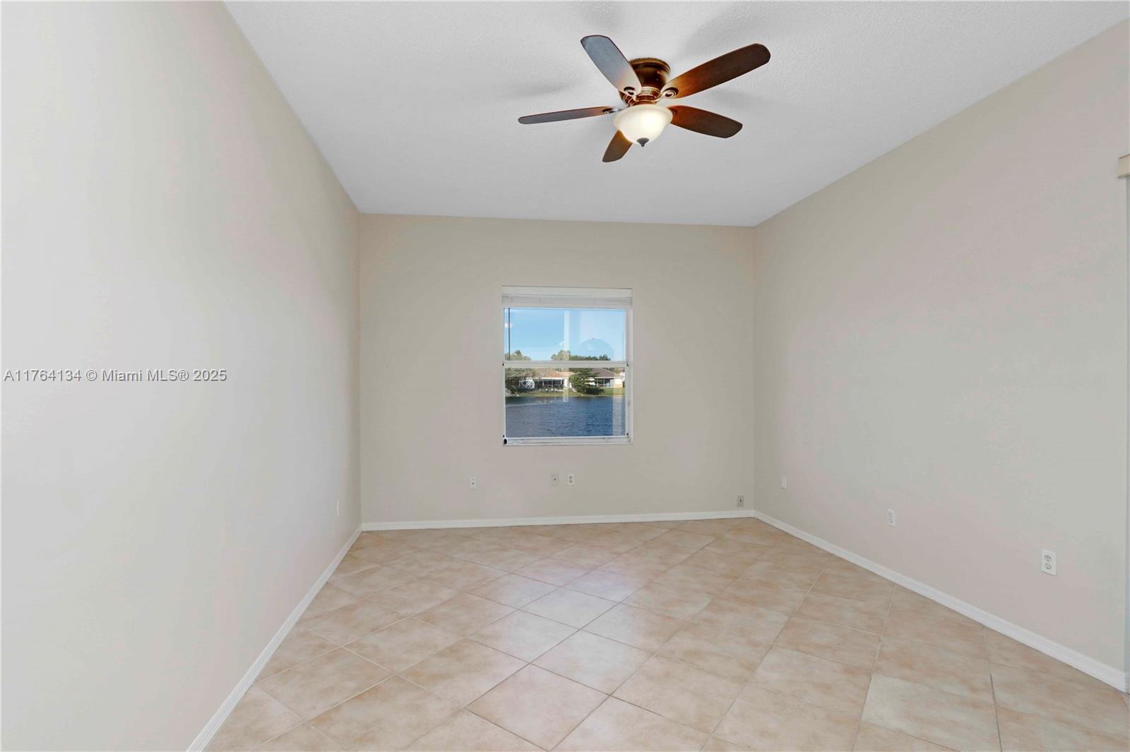 610 SE 30th Dr